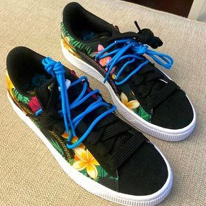 NWOT: Puma Suede x Haribo Classic Low Sneaker. Big Boy size: 5